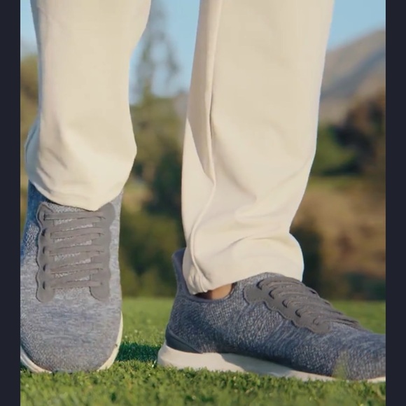 Johnnie-O Range Runner Shoes “No Tie Speed Laces” - Picture 3 of 15